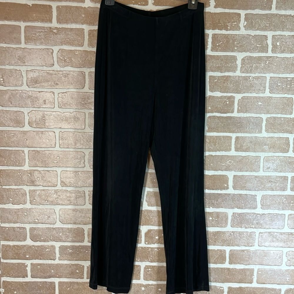 Chico’s black travelers pants Size 1 Short